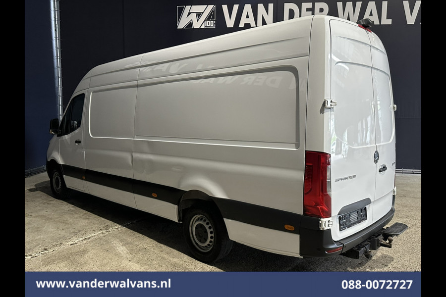 Mercedes-Benz Sprinter 317 CDI 170pk L3H2 Euro6 Airco | Camera | Navigatie | Apple Carplay | Trekhaak | Stoelverwarming Android Auto, Parkeersensoren, Bijrijdersbank