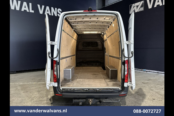 Mercedes-Benz Sprinter 317 CDI 170pk L3H2 Euro6 Airco | Camera | Navigatie | Apple Carplay | Trekhaak | Stoelverwarming Android Auto, Parkeersensoren, Bijrijdersbank
