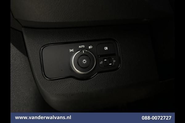 Mercedes-Benz Sprinter 317 CDI 170pk L3H2 Euro6 Airco | Camera | Navigatie | Apple Carplay | Trekhaak | Stoelverwarming Android Auto, Parkeersensoren, Bijrijdersbank
