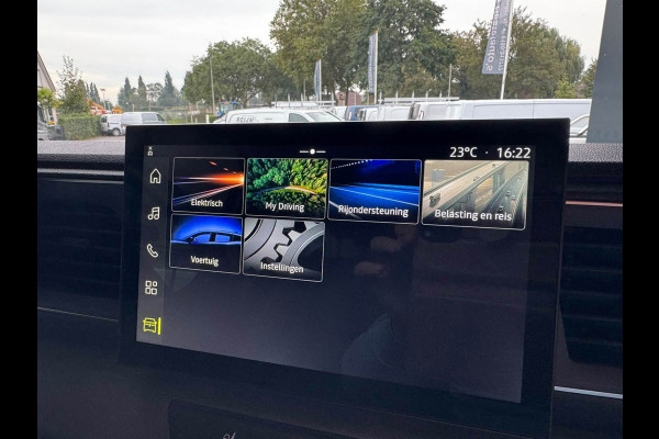 Renault Master E-Tech T35 L2H2, Extra Long Range 87 kWh, Camera, Apple Carplay, Android.