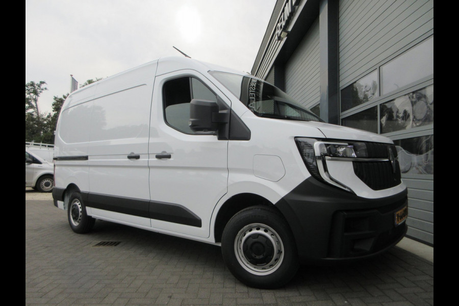 Renault Master E-Tech T35 L2H2, Extra Long Range 87 kWh, Camera, Apple Carplay, Android.