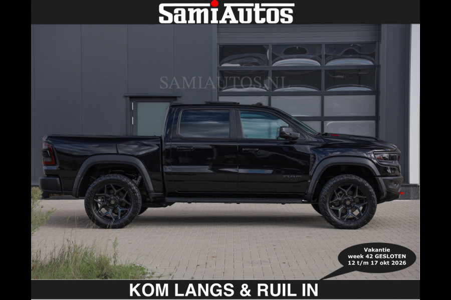 Dodge Ram TRX HELLCAT | 6.2 V8 712PK SUPERCHARGER | € 129.50 excl | RODE STIKSELS | FULLY LOADED | CARBON | CREW CAB | DUBBELE CABINE | 5 PERSOONS | De specialist in Amerikaanse pick‑ups in Nederland en Europa.