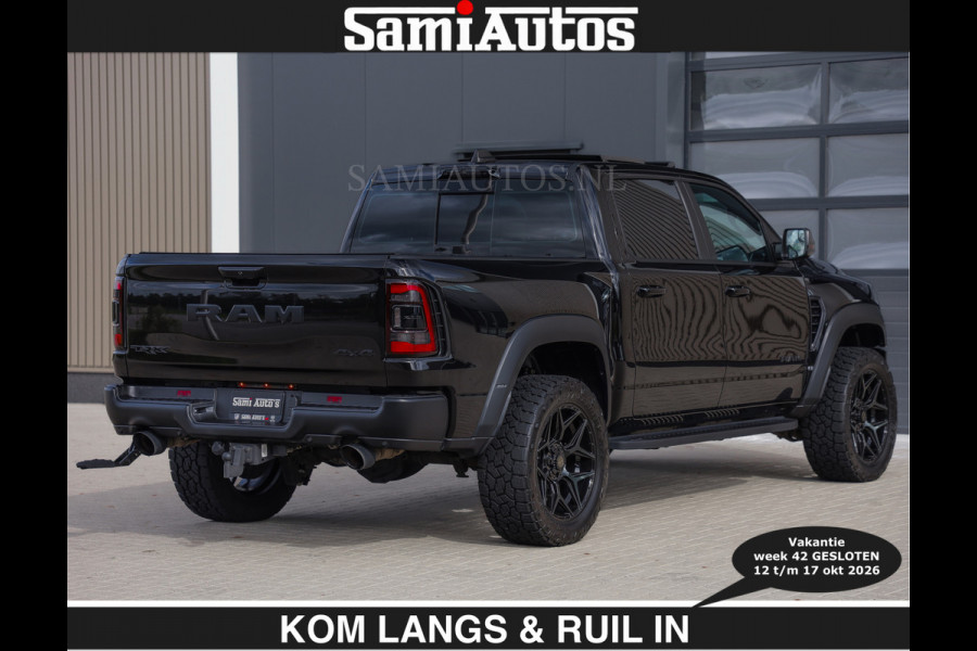 Dodge Ram TRX HELLCAT | 6.2 V8 712PK SUPERCHARGER | € 129.50 excl | RODE STIKSELS | FULLY LOADED | CARBON | CREW CAB | DUBBELE CABINE | 5 PERSOONS | De specialist in Amerikaanse pick‑ups in Nederland en Europa.