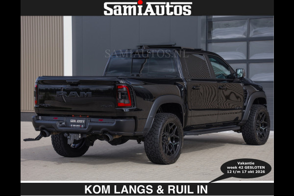 Dodge Ram TRX HELLCAT | 6.2 V8 712PK SUPERCHARGER | € 129.50 excl | RODE STIKSELS | FULLY LOADED | CARBON | CREW CAB | DUBBELE CABINE | 5 PERSOONS | De specialist in Amerikaanse pick‑ups in Nederland en Europa.