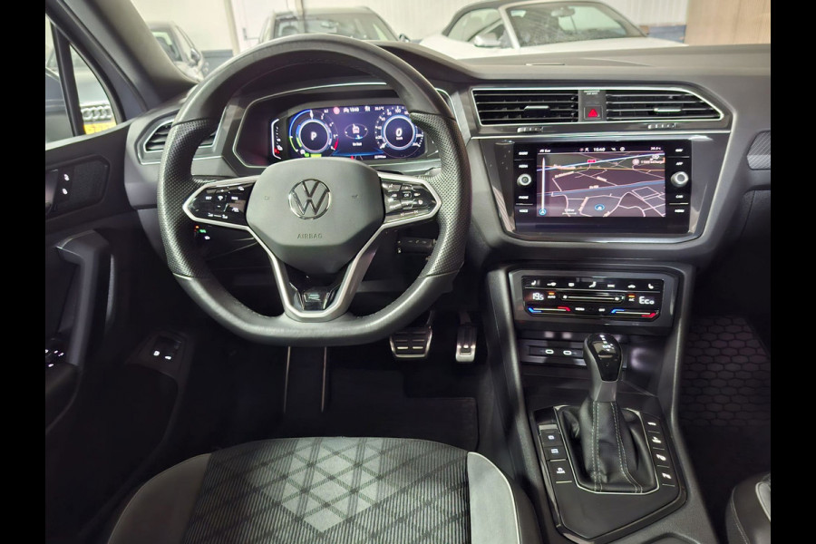Volkswagen Tiguan 1.4 TSI eHybrid R-Line Business+ | Navi | IQ Light | Pano | Camera | Stoelverwarming |