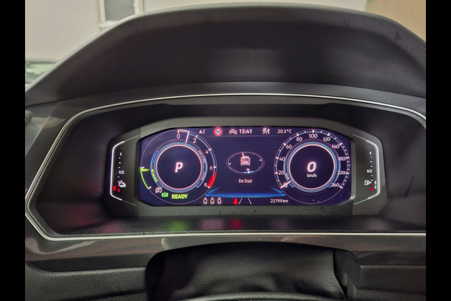 Volkswagen Tiguan 1.4 TSI eHybrid R-Line Business+ | Navi | IQ Light | Pano | Camera | Stoelverwarming |
