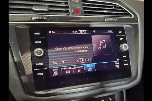Volkswagen Tiguan 1.4 TSI eHybrid R-Line Business+ | Navi | IQ Light | Pano | Camera | Stoelverwarming |