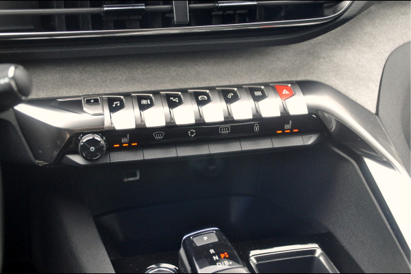 Peugeot 3008 1.6 HYbrid 225 GT | SoH 100% | Focal | Black Pack |