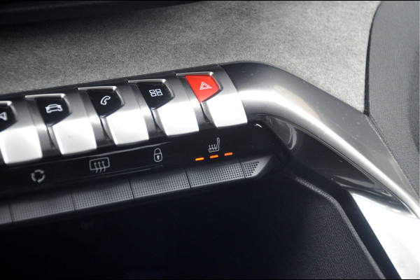 Peugeot 3008 1.6 HYbrid 225 GT | SoH 100% | Focal | Black Pack |