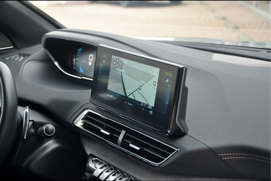 Peugeot 3008 1.6 HYbrid 225 GT | SoH 100% | Focal | Black Pack |