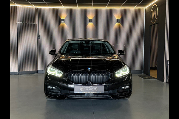 BMW 1-serie 118i Executive Edition |Digtale Dash|Automaat|Apple Carplay|Keyless|Camera