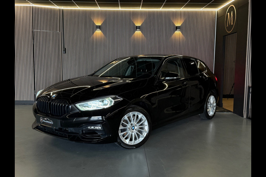BMW 1-serie 118i Executive Edition |Digtale Dash|Automaat|Apple Carplay|Keyless|Camera