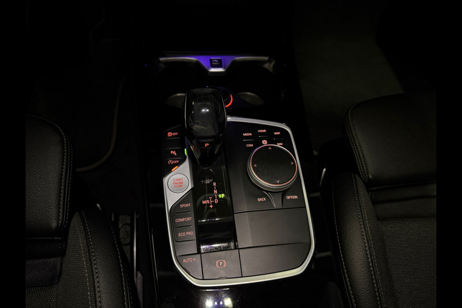 BMW 1-serie 118i Executive Edition |Digtale Dash|Automaat|Apple Carplay|Keyless|Camera