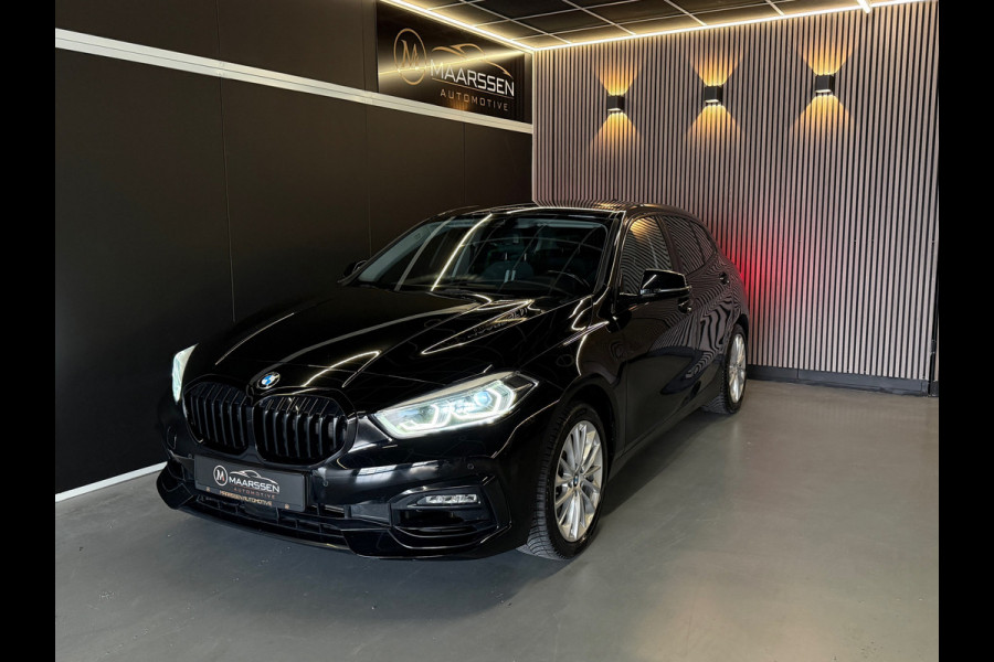 BMW 1-serie 118i Executive Edition |Digtale Dash|Automaat|Apple Carplay|Keyless|Camera