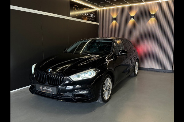 BMW 1-serie 118i Executive Edition |Digtale Dash|Automaat|Apple Carplay|Keyless|Camera