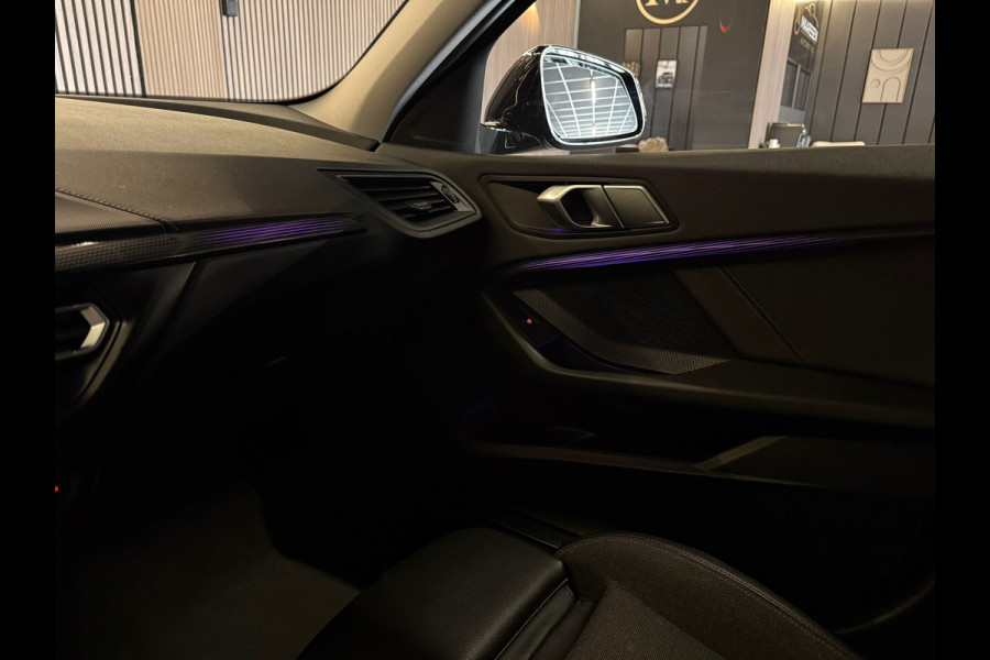 BMW 1-serie 118i Executive Edition |Digtale Dash|Automaat|Apple Carplay|Keyless|Camera