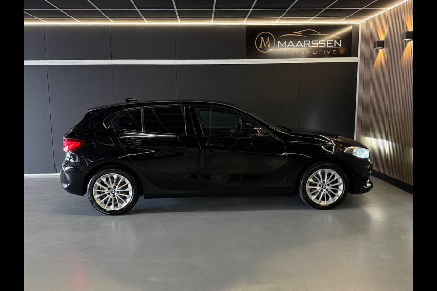 BMW 1-serie 118i Executive Edition |Digtale Dash|Automaat|Apple Carplay|Keyless|Camera