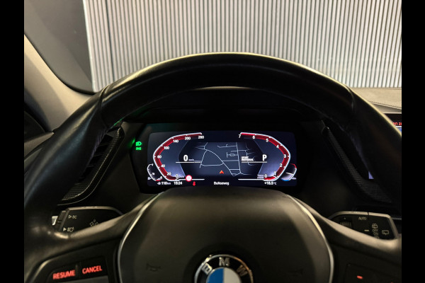 BMW 1-serie 118i Executive Edition |Digtale Dash|Automaat|Apple Carplay|Keyless|Camera