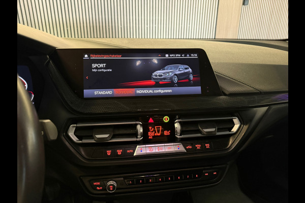 BMW 1-serie 118i Executive Edition |Digtale Dash|Automaat|Apple Carplay|Keyless|Camera