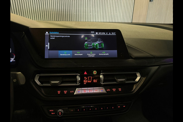 BMW 1-serie 118i Executive Edition |Digtale Dash|Automaat|Apple Carplay|Keyless|Camera
