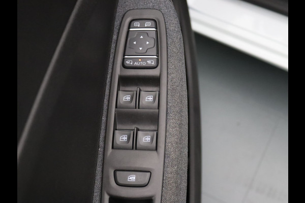 Renault ZOE R135 Intens 52 kWh KOOPBATTERIJ Apple Carplay/Android Auto | Climate
