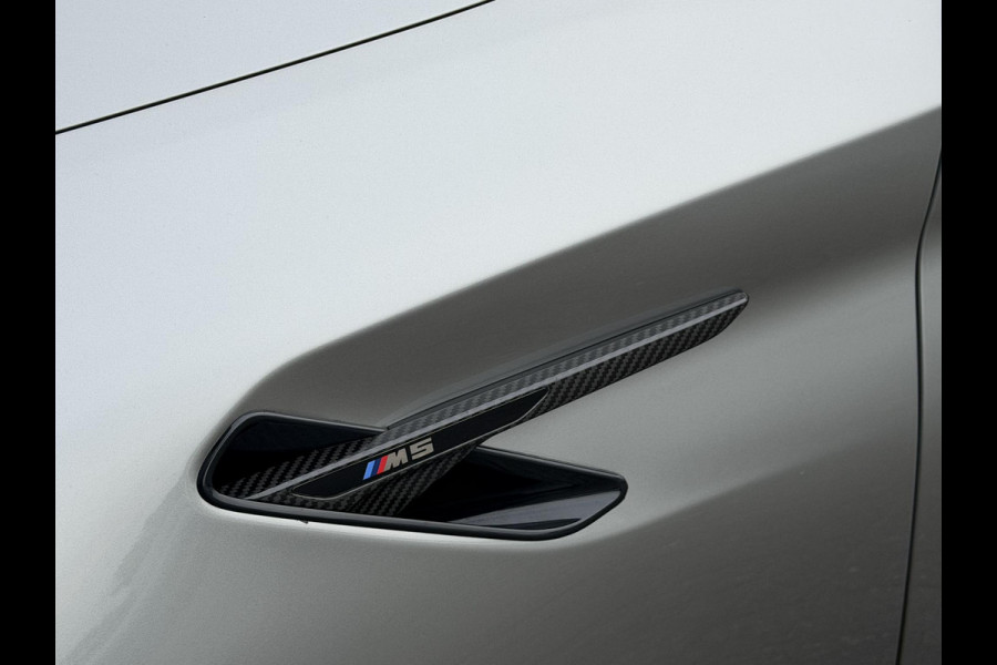 BMW M5 5-Serie | Carbon | Head-Up | Camera |  Softclose | Harmon Kardon | 600PK
