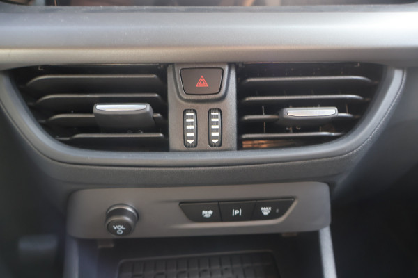 Ford E-Transit Courier Limited 44 kWh Navigatie Airco