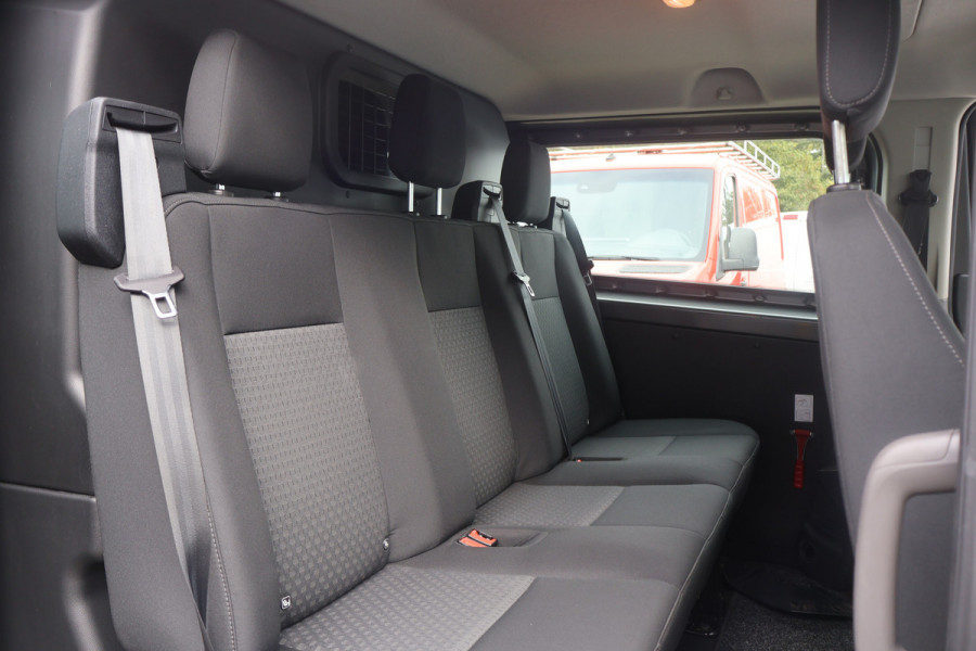 Ford Transit Custom 2.0 TDCI L2 H1 DC 185pk Automaat