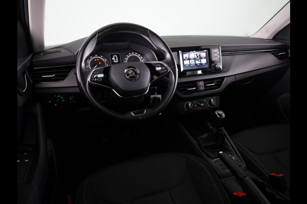 Škoda Kamiq 1.0 TSI Ambition 110 pk | Navigatie via App | Trekhaak (wegklapbaar) | Parkeersensoren achter | Cruise control | LED koplampen |