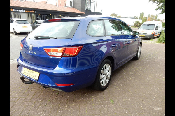 Seat Leon ST 1.0 EcoTSI STYLE*PANODAK*NAVI*CR CONTR*TREKH*
