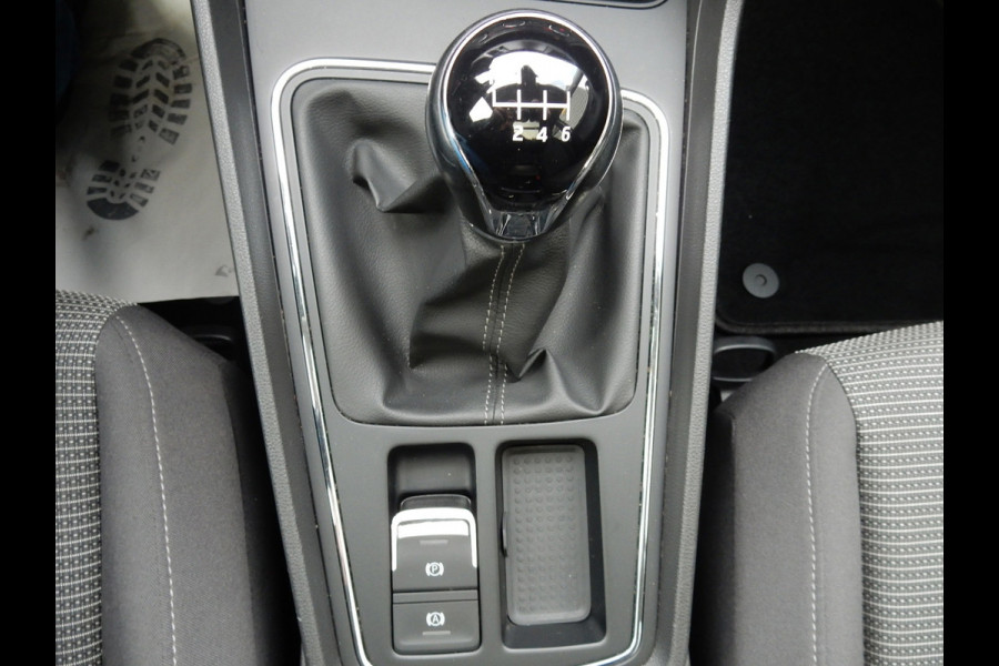 Seat Leon ST 1.0 EcoTSI STYLE*PANODAK*NAVI*CR CONTR*TREKH*