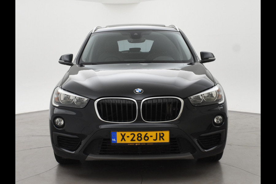BMW X1 SDRIVE 18D AUT. + PANORAMA | HARMAN/KARDON | LEDER | STOELVERWARMING