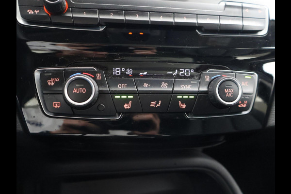 BMW X1 SDRIVE 18D AUT. + PANORAMA | HARMAN/KARDON | LEDER | STOELVERWARMING