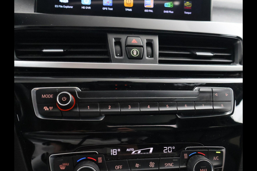 BMW X1 SDRIVE 18D AUT. + PANORAMA | HARMAN/KARDON | LEDER | STOELVERWARMING