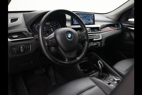 BMW X1 SDRIVE 18D AUT. + PANORAMA | HARMAN/KARDON | LEDER | STOELVERWARMING