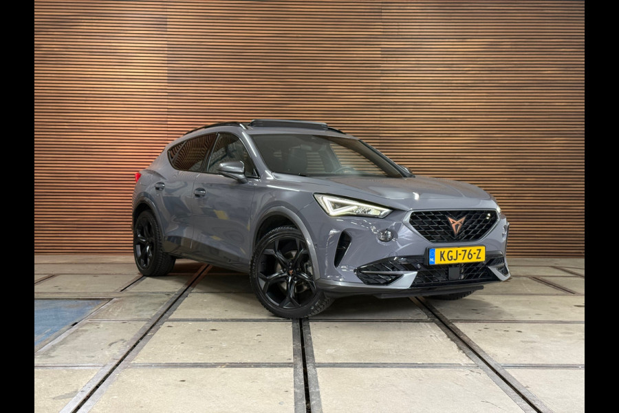 CUPRA Formentor 1.5 TSI Business Exclusive Paint | Pano | Winterpakket | Cruise adaptief | 19 Inch | Matrix Led | Virtual |