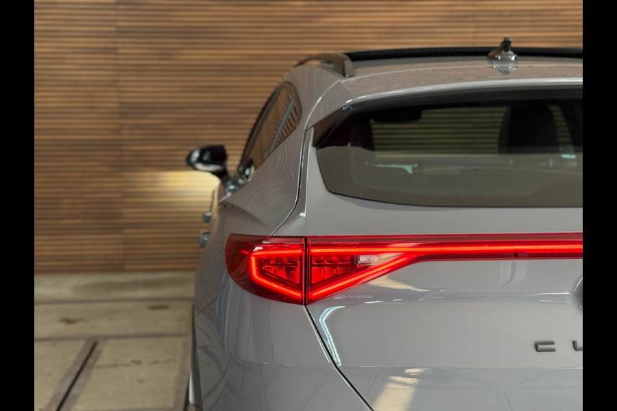 CUPRA Formentor 1.5 TSI Business Exclusive Paint | Pano | Winterpakket | Cruise adaptief | 19 Inch | Matrix Led | Virtual |