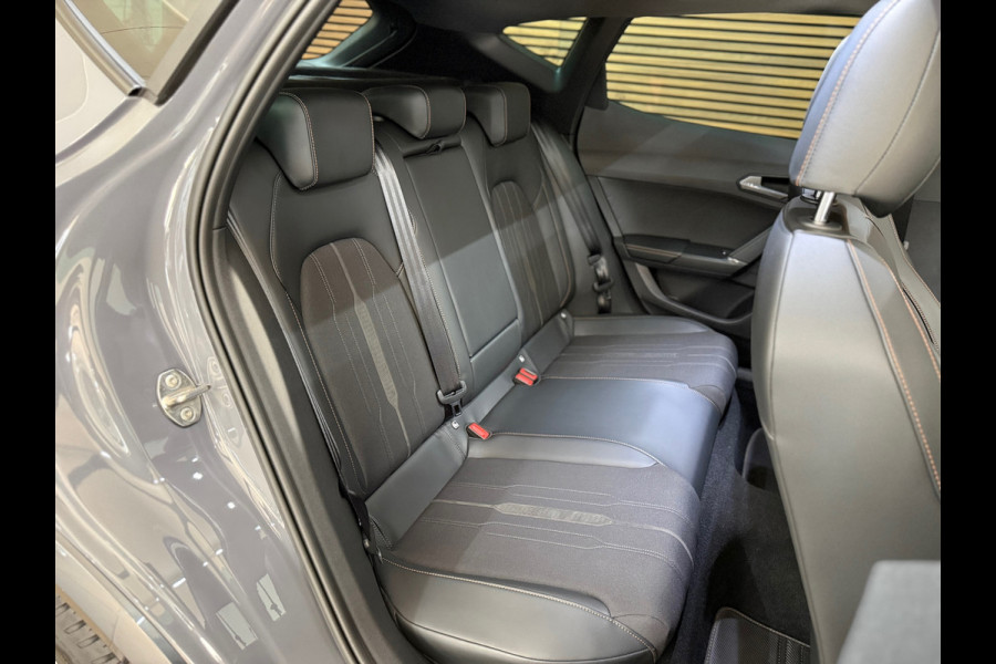 CUPRA Formentor 1.5 TSI Business Exclusive Paint | Pano | Winterpakket | Cruise adaptief | 19 Inch | Matrix Led | Virtual |