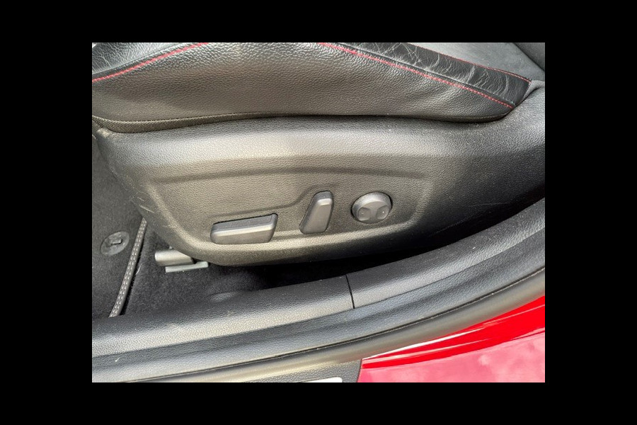 Kia ProCeed 1.6 T-GDI GT | Schuif/kanteldak | Leer | 2 sets velgen