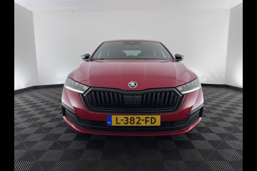 Škoda Octavia 1.0 e-TSI Sport Business (INCL.BTW) Aut. *FULL-LED | DIGI-COCKPIT | SPORT-SEATS | NAVI-FULLMAP | SHIFT-PADDLES | PRIVACY-GLASS | DAB+ | ECC | PDC | CRUISE | 16''ALU | TOWBAR*