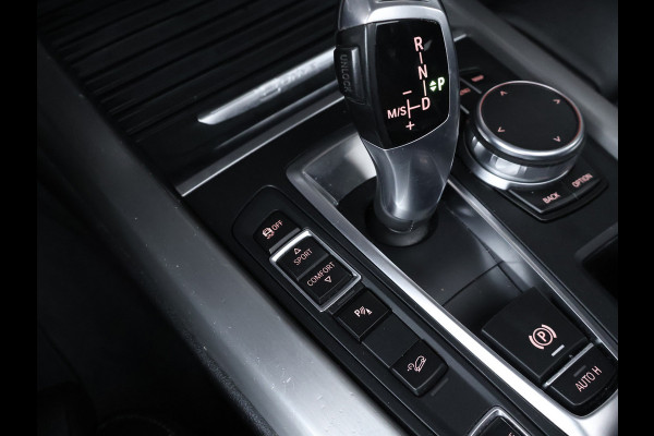 BMW X5 XDrive40e iPerformance High Executive (PANORAMADAK,CARPLAY,ELECTRSICHE STOELEN,VERWARMING,CAMERA,LED,CRUISE,GETINT)