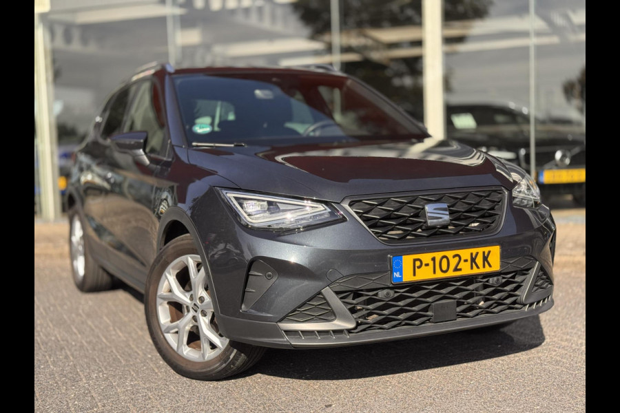 Seat Arona 1.5 TSI EVO FR Business Intense Plus | Trekhaak | Stoelverwarming | LM 17 inch | Full Led | Camera |