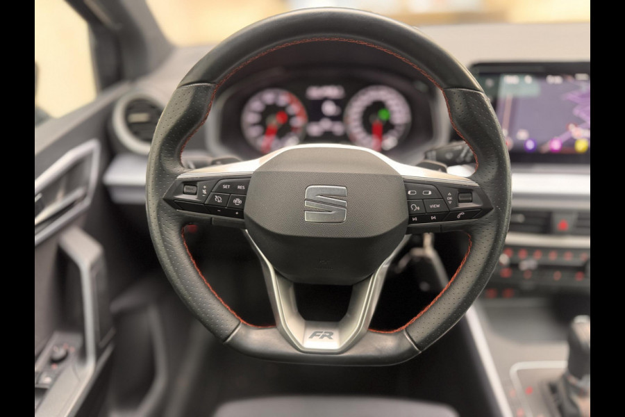 Seat Arona 1.5 TSI EVO FR Business Intense Plus | Trekhaak | Stoelverwarming | LM 17 inch | Full Led | Camera |
