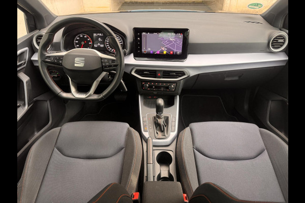 Seat Arona 1.5 TSI EVO FR Business Intense Plus | Trekhaak | Stoelverwarming | LM 17 inch | Full Led | Camera |