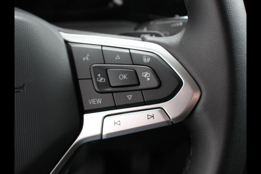 Volkswagen Golf 1.5 eTSI 150pk DSG Style Navigatie DAB Camera Lane Assist LED Adaptive Cruise Control Keyless Go Stoelverwarming Lichtmetalen Velgen