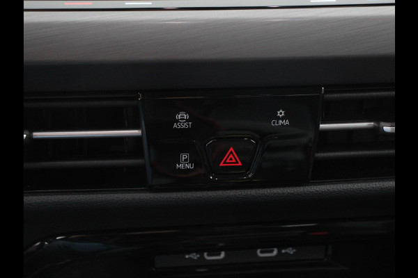Volkswagen Golf 1.5 eTSI 150pk DSG Style Navigatie DAB Camera Lane Assist LED Adaptive Cruise Control Keyless Go Stoelverwarming Lichtmetalen Velgen