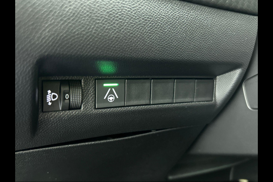 Peugeot 2008 1.2 PureTech 130pk Automaat Allure Navigatie Apple Carplay/Android Auto 360 camera Parkeersensoren Blind Spot Assist Adaptive Cruise Control Stoelverwarming