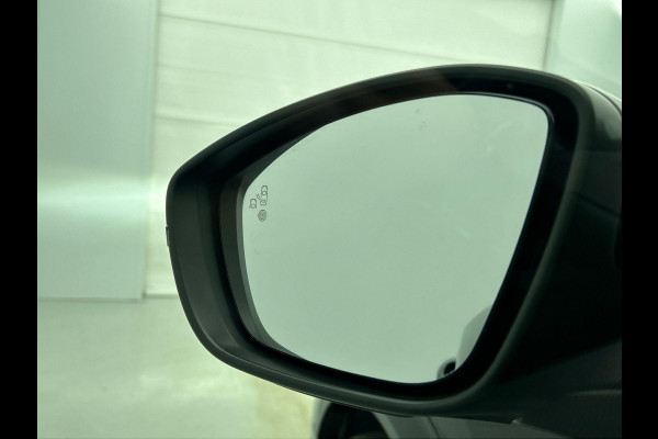 Peugeot 2008 1.2 PureTech 130pk Automaat Allure Navigatie Apple Carplay/Android Auto 360 camera Parkeersensoren Blind Spot Assist Adaptive Cruise Control Stoelverwarming