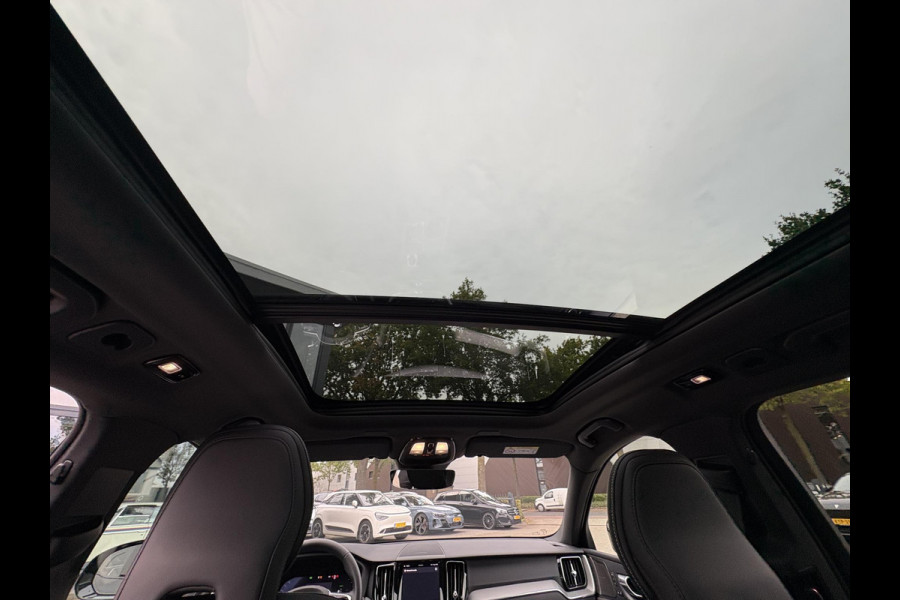 Volvo XC60 2.0 T8 Plug-in hybrid AWD Plus Black Edition VAN €52.900,- VOOR €49.877,- |  HARMAN KARDON| 360 CAMERA| PANO| MEMORY STOELEN| ACHTERBANK VERWARMD|