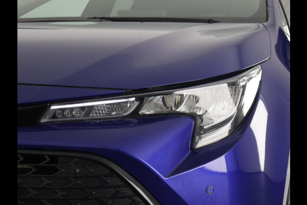 Toyota Corolla Touring Sports 1.8 Hybrid Business Luxury | Stoelverwarming | Parkeersensoren | Draadloze telefoon lader | Privacy Glass |